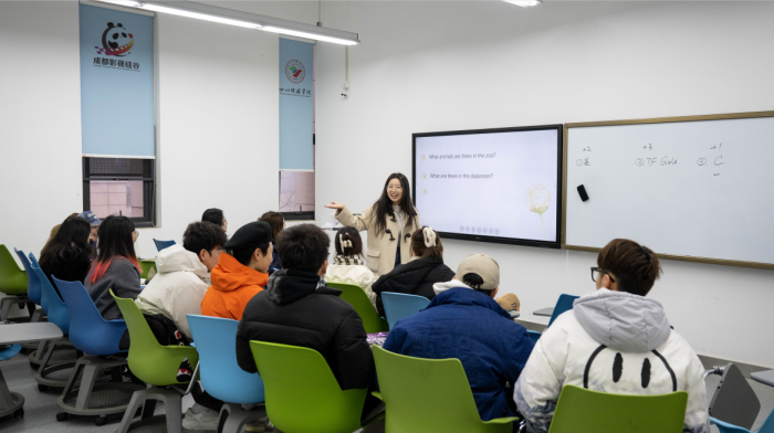 “抓好开学第一课” 四川传媒学院开展新学期课堂教学检查