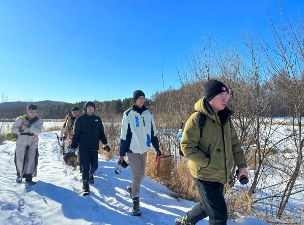 四川传媒学院学生走进新鄂乡开展毕业设计调研“三下乡”社会实践活动