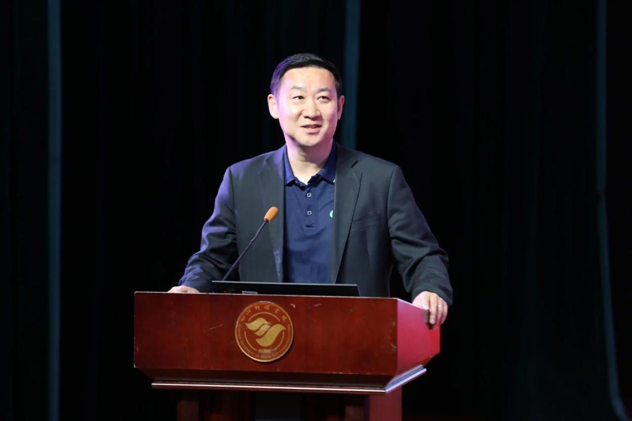 我校召开2025年实验室安全工作启动暨部署会议